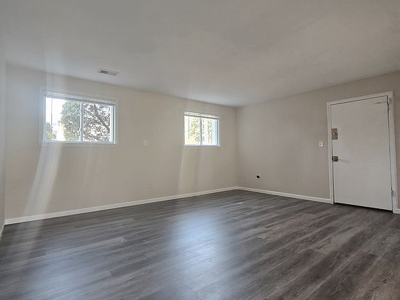 3rd image of 331 Sawmill Rd