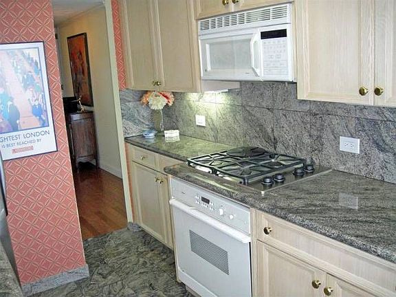 Kitchen 3