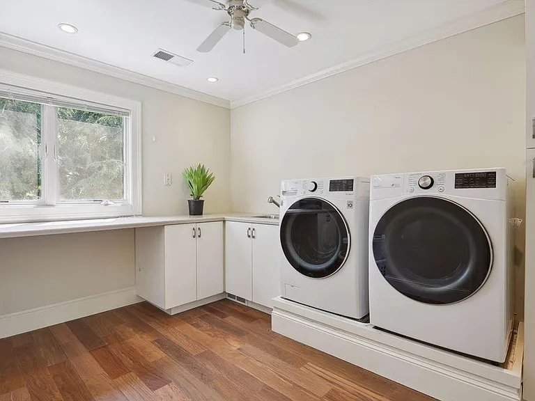 3229 Casco Cir — Photo 22
