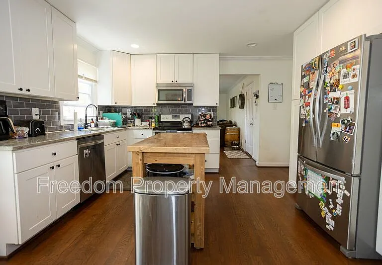 6197 Edwards Dr — Photo 13