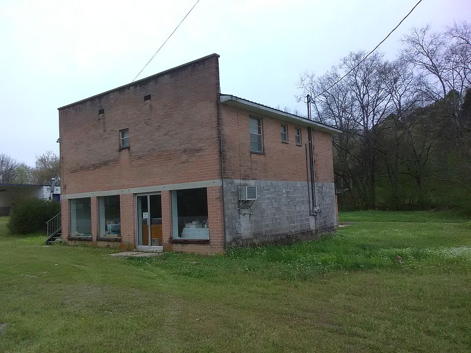 1st image of 325 Birch St