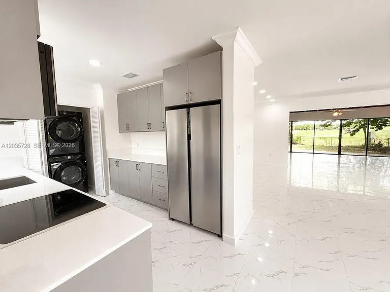 401 S Shore Dr — Photo 5
