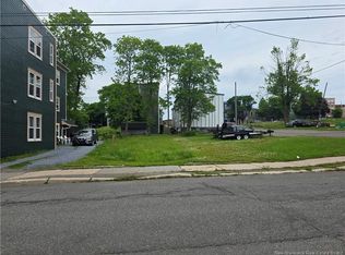 93 Metcalf St, Saint John, NB E2K 1J9