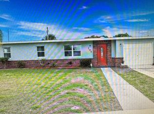104 SE Bonita Ct, Port Saint Lucie, FL 34983