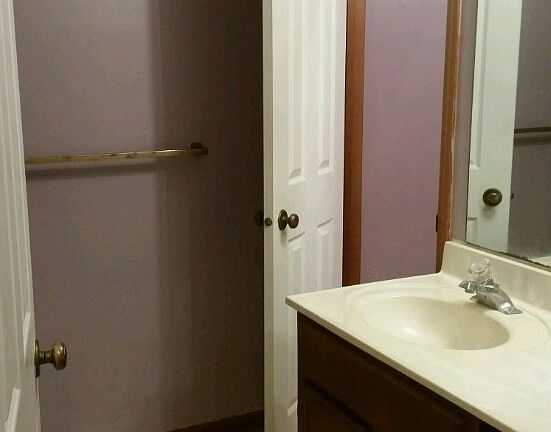 5th image of 38 Portsmouth Ct #2101