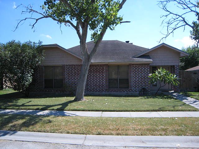 1st image of 3013 Hilldale Dr