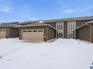 1107 S President Ct, Sioux Falls, SD 57106