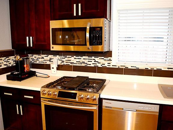 4th image of 459 War Admiral Ave