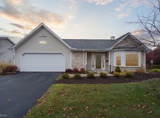7800 Hillbrook Oval #18, Brecksville, OH