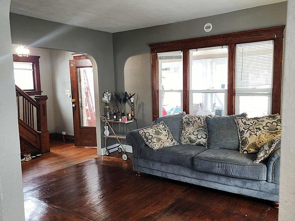 4th image of 283 Meachem Ave