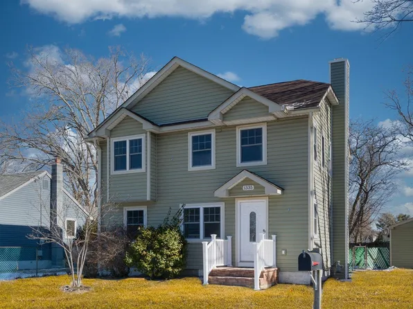 1335 Pine Acress Boulevard, Bay Shore, NY 11706