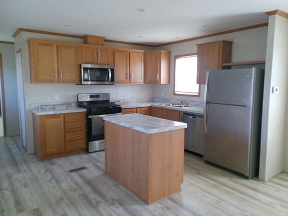 2nd image of 69 Elm Ln