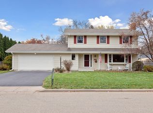 907 Summit Rd, New Richmond, WI 54017