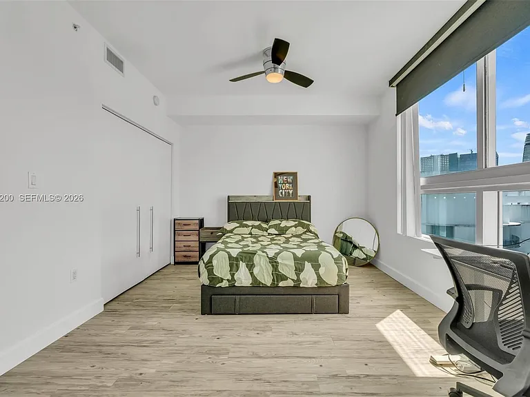 90 SW 3rd St #4303 — Photo 22