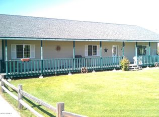 342 S Wenas Rd, Selah, WA 98942