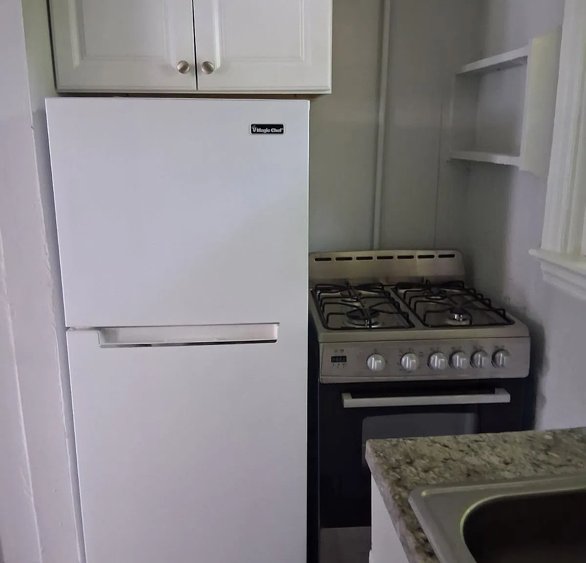 674-684 Stuyvesant Avenue Christoph Ave — Photo 2