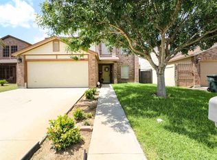 2226 Mina Verde Rd, Laredo, TX 78046