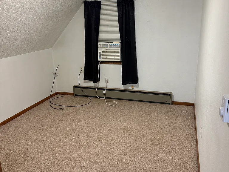 207 Pleasant St #6 — Photo 6