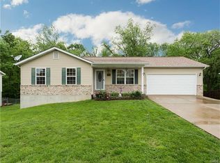 1843 Willow Dr, Pevely, MO 63070