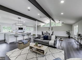 804 W Tantallon Dr, Fort Washington, MD 20744