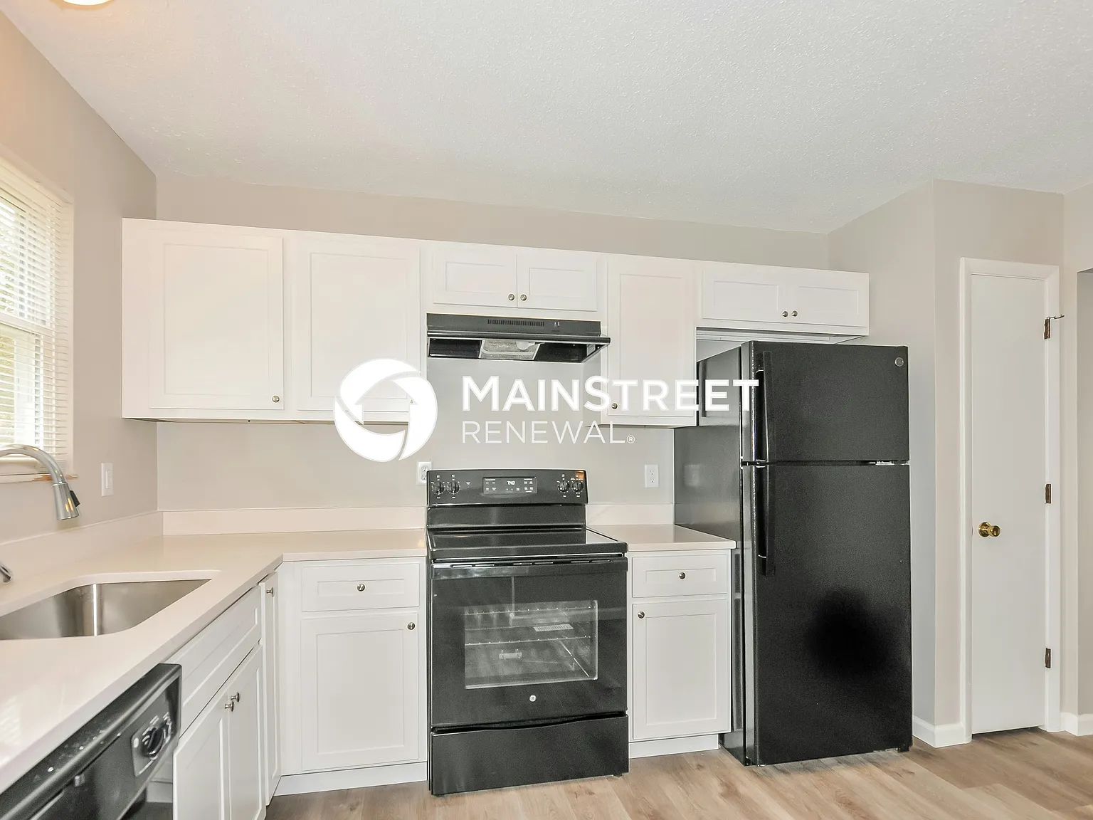 562 Green Forest Dr — Photo 4
