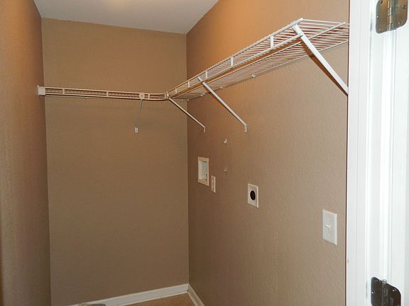 4th image of 241 Glendale Dr