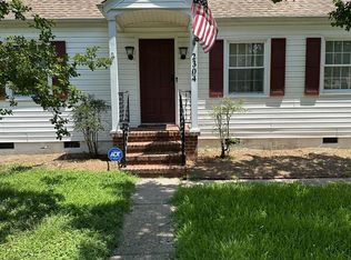 2304 Wildwood Rd, Chesapeake, VA 23323