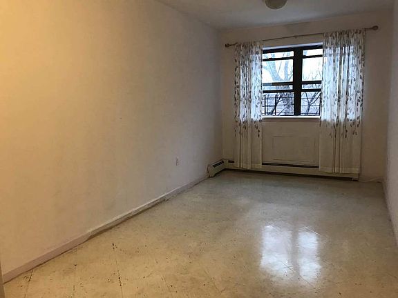3rd image of 2916 24th Ave Ste 3A