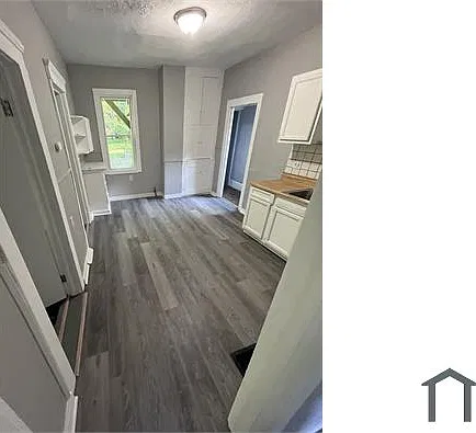 5 bed, $1,400 — Photo 2