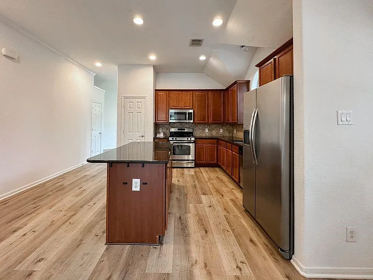 73 E Montfair Blvd — Photo 17
