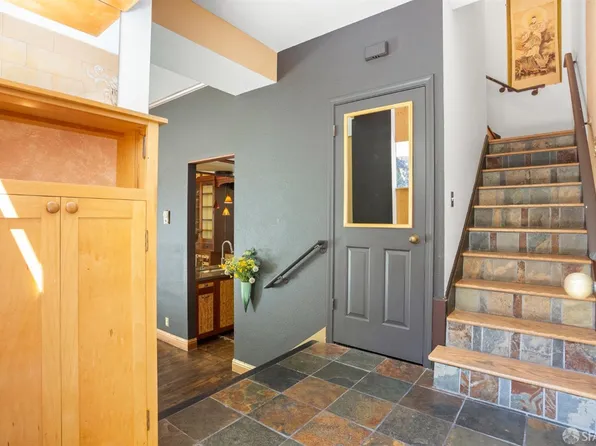 733 Frederick St, San Francisco, CA 94117