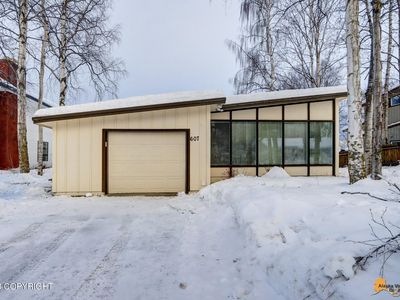 607 W 42nd Ave, Anchorage, AK, 99503