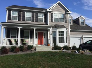 271 Merwood Dr, Morgantown, PA 19543