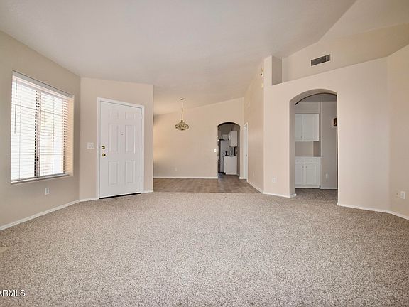 3rd image of 1670 W GAIL Drive