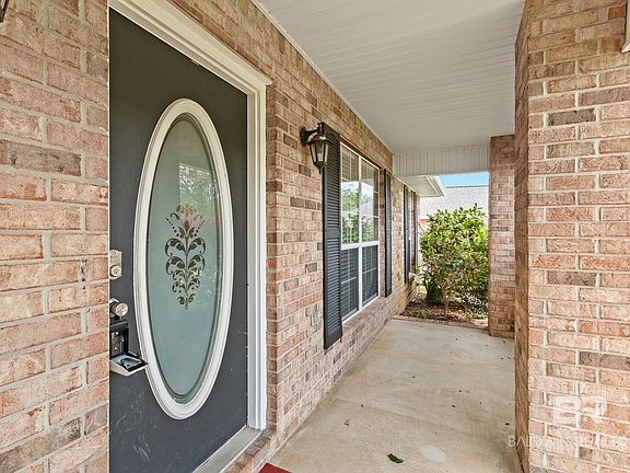 2nd image of 134 D'estrehan Rd
