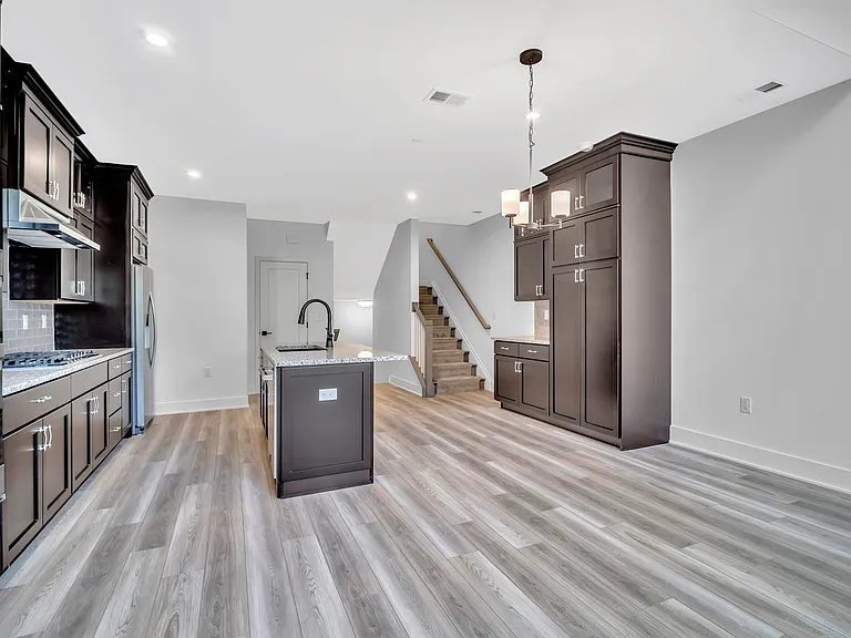 10208 Donatello Dr — Photo 10