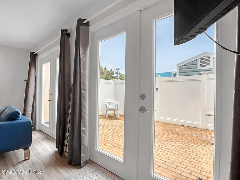 8309 Rosalind Ave — Photo 22