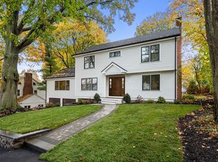 30 Dunbarton Rd, Belmont, MA 02478