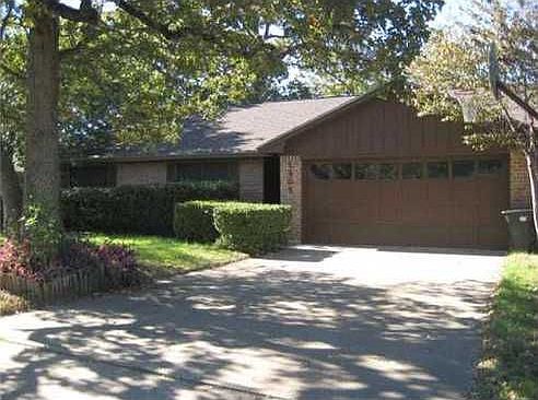 1st image of 1105 Van Horn Dr