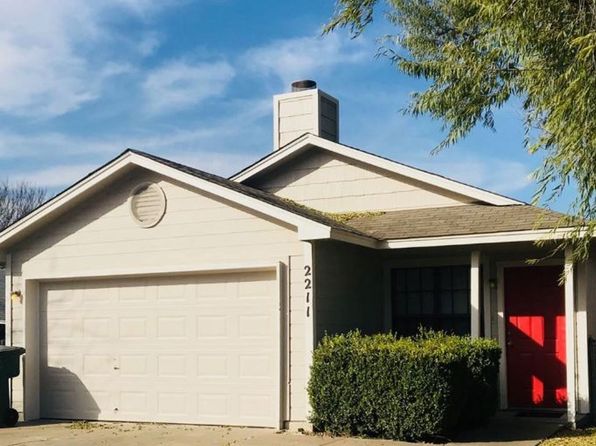 2211 Barry Dr