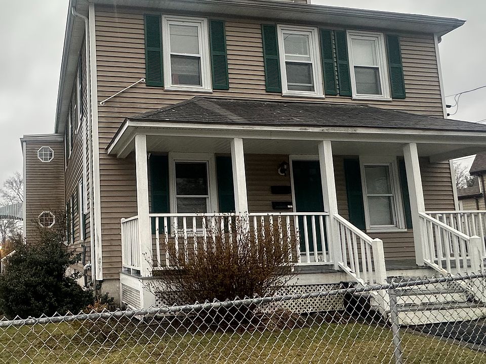 1st image of 161 Van Buren St #1