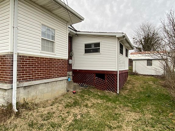 4th image of 101 Clay Dr