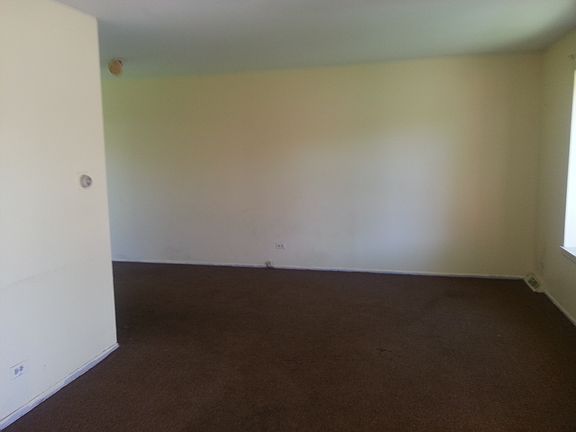 2nd image of 4042 Euclid Ln