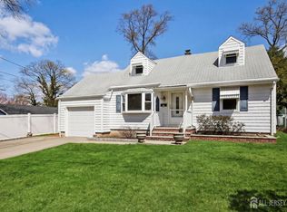 44 Colonia Pl, Colonia, NJ 07067