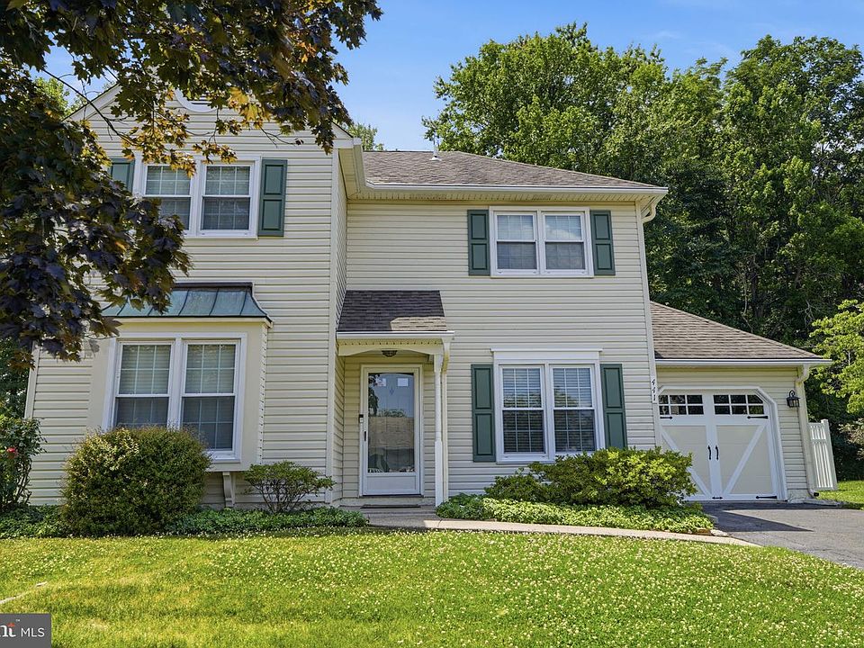 1st image of 441 Stanford Rd