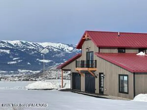 115 Spike Loop, Etna, WY 83118