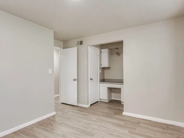 2908 SW 62nd St — Photo 21