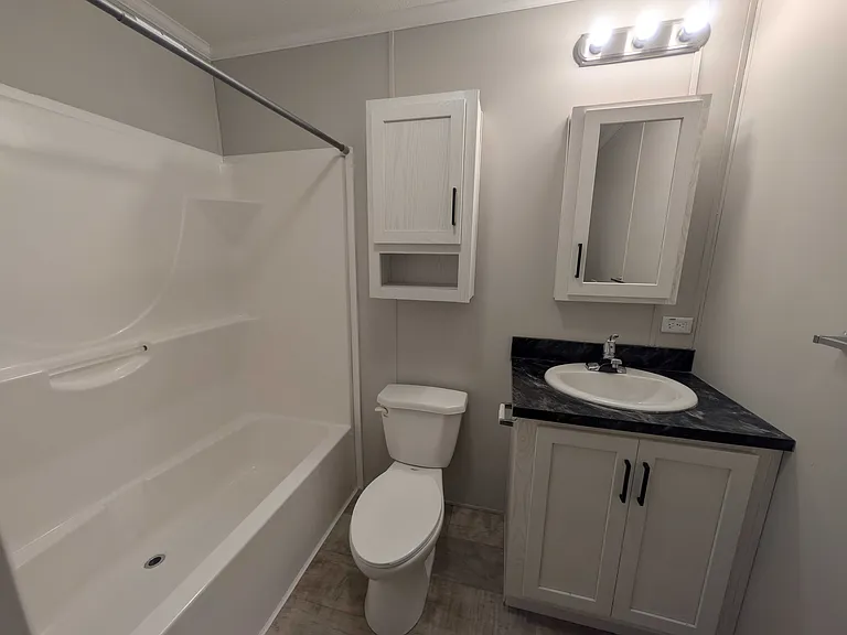 38000 Le Chateau Blvd #339 — Photo 7