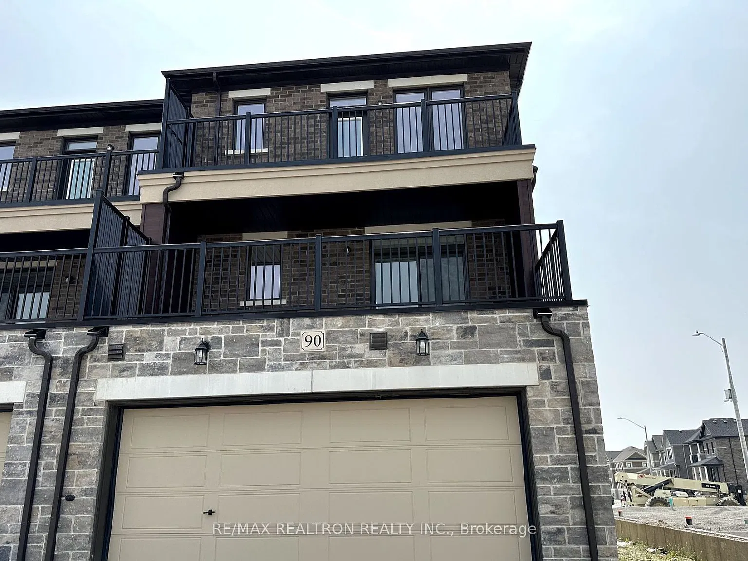 1 bed, $1,300 — Photo 2