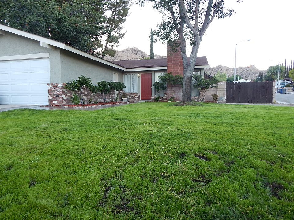 1st image of 14703 Zinnia Ct